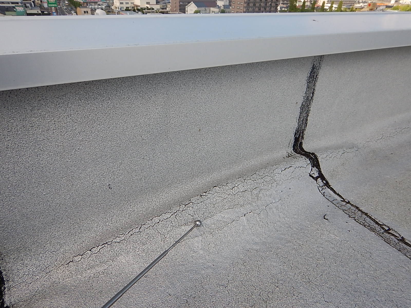 誰でも分かる屋上防水層の劣化状況